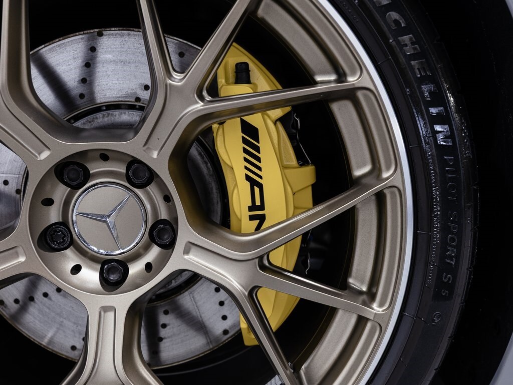2025 MERCEDES-BENZ AMG GT - Image 35