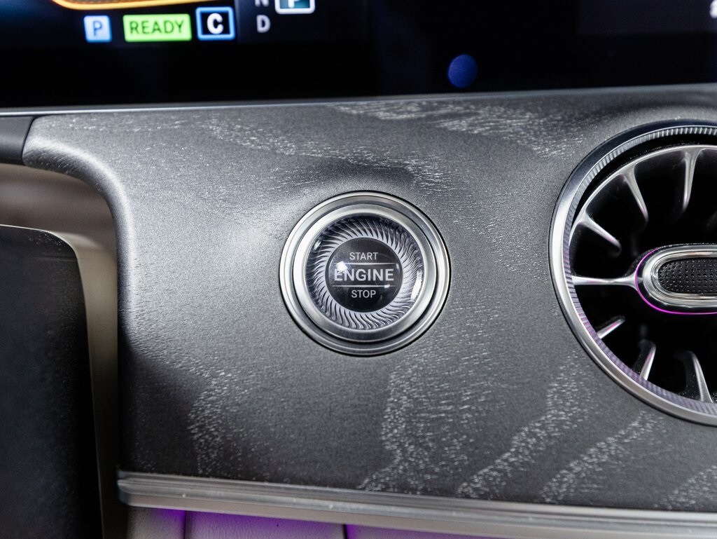 2022 MERCEDES-BENZ AMG GT - Image 17