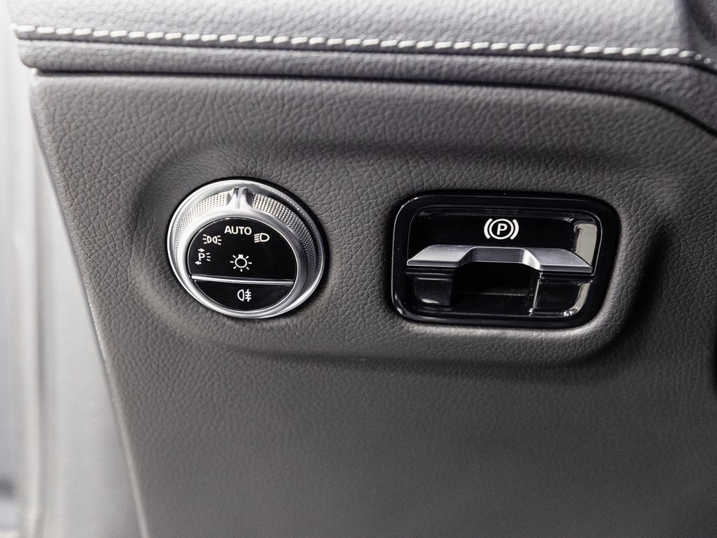 2023 MERCEDES-BENZ EQS-CLASS SUV - Image 10