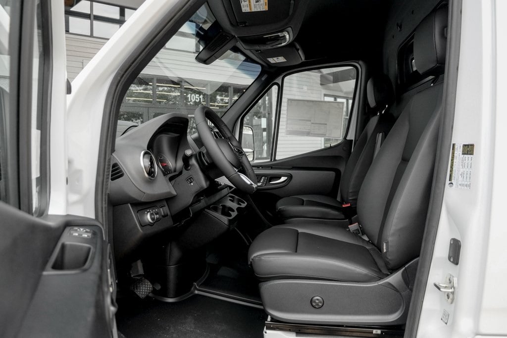 2025 MERCEDES-BENZ SPRINTER - Image 12