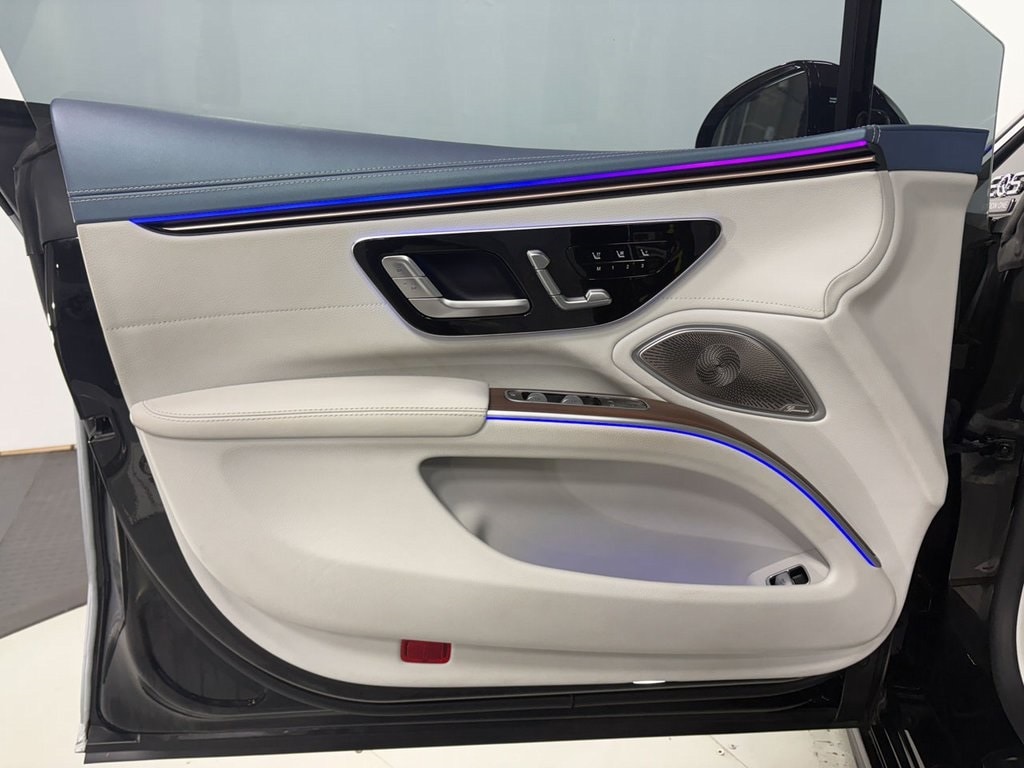 2022 MERCEDES-BENZ EQS-CLASS SEDAN - Image 6