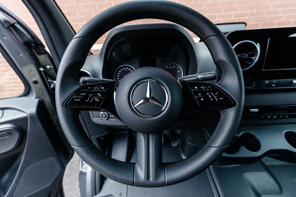 2025 MERCEDES-BENZ SPRINTER - Image 11