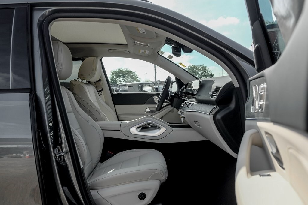 2026 MERCEDES-BENZ GLS-CLASS - Image 24