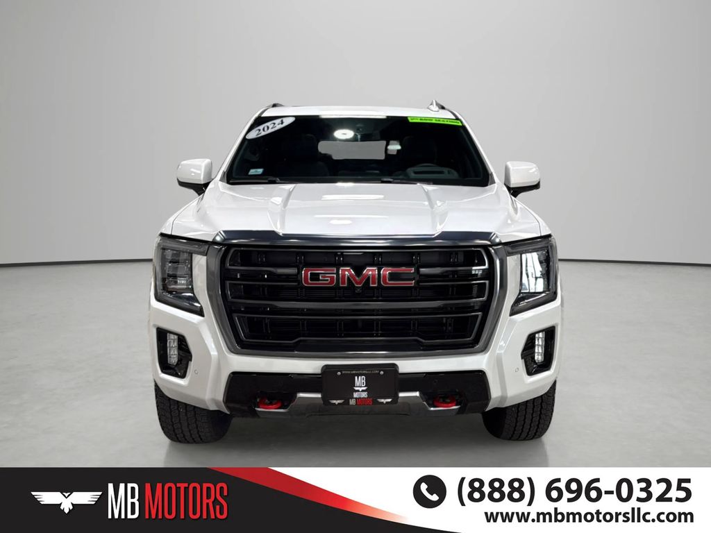 2024 GMC Yukon AT4 4X4's photo