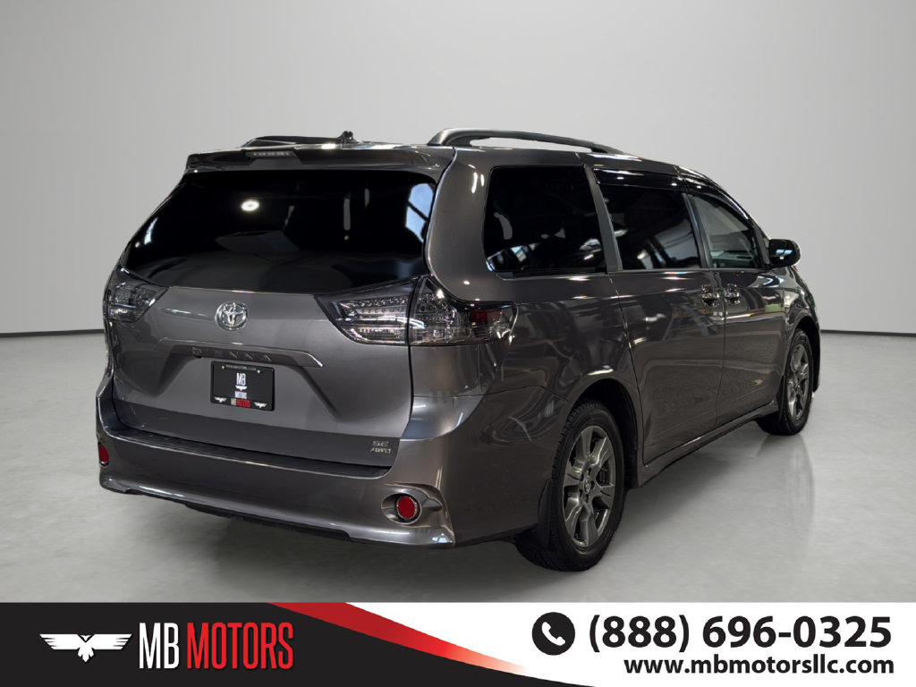 Used 2019 Toyota Sienna SE Van