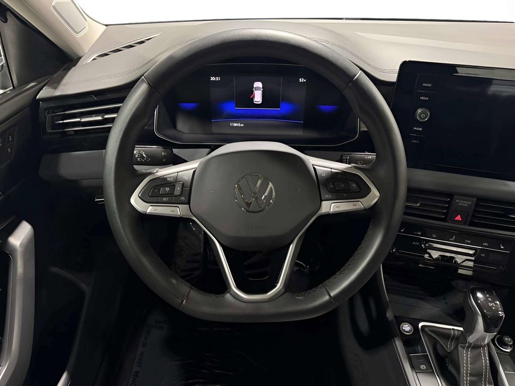 2025 Volkswagen Jetta SE - Photo 22