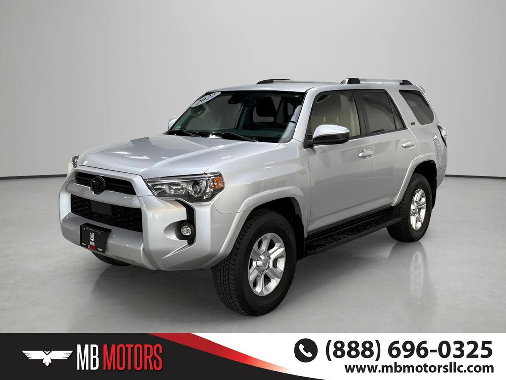2022 Toyota 4Runner SR5 4WD V6's photo
