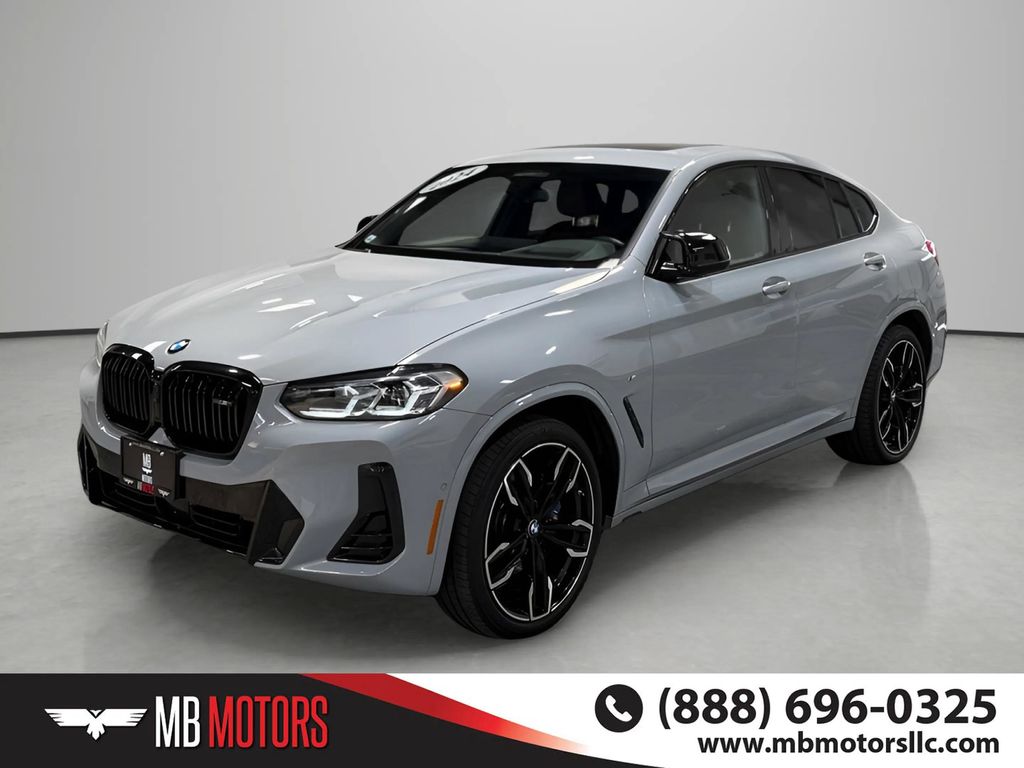 2024 BMW X4 M40i's photo
