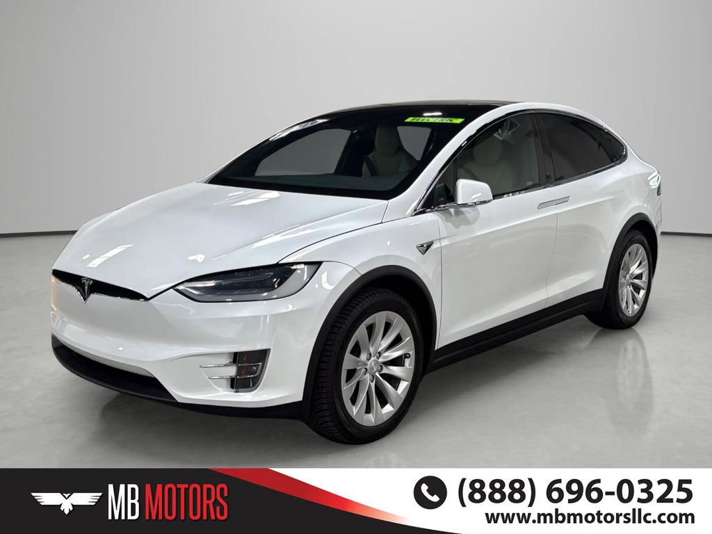2019 Tesla Model X's photo