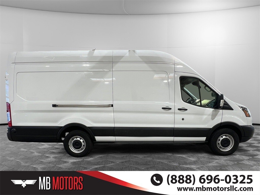 2019 Ford Transit photo 2