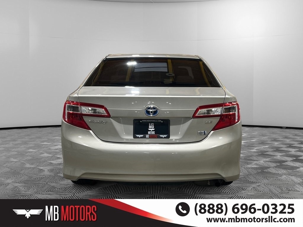 Used 2013 Toyota Camry Hybrid LE Sedan