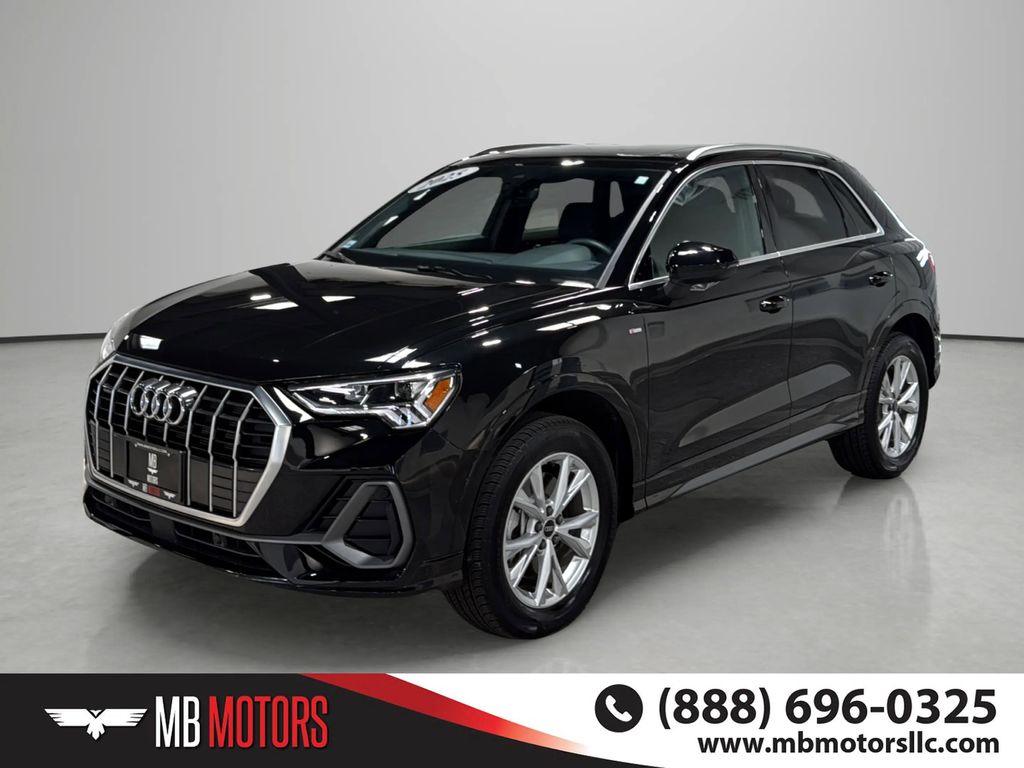 2025 Audi Q3 45 TFSI S Line Premium quattro's photo