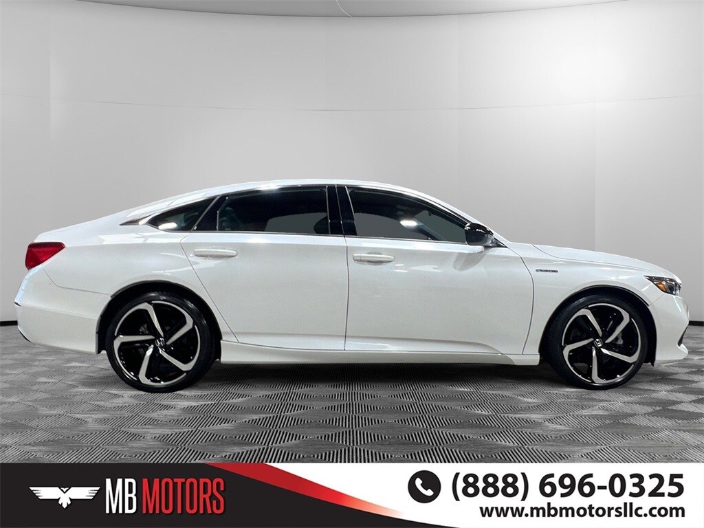2022 Honda Accord Hybrid Sport photo 2