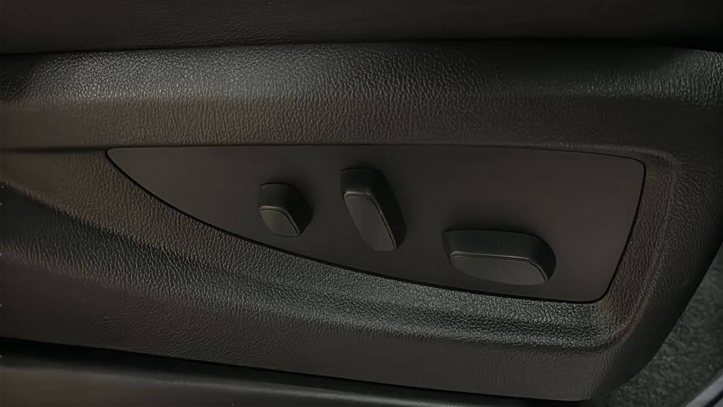 2018 Chevrolet Silverado 3500HD LTZ - Photo 11