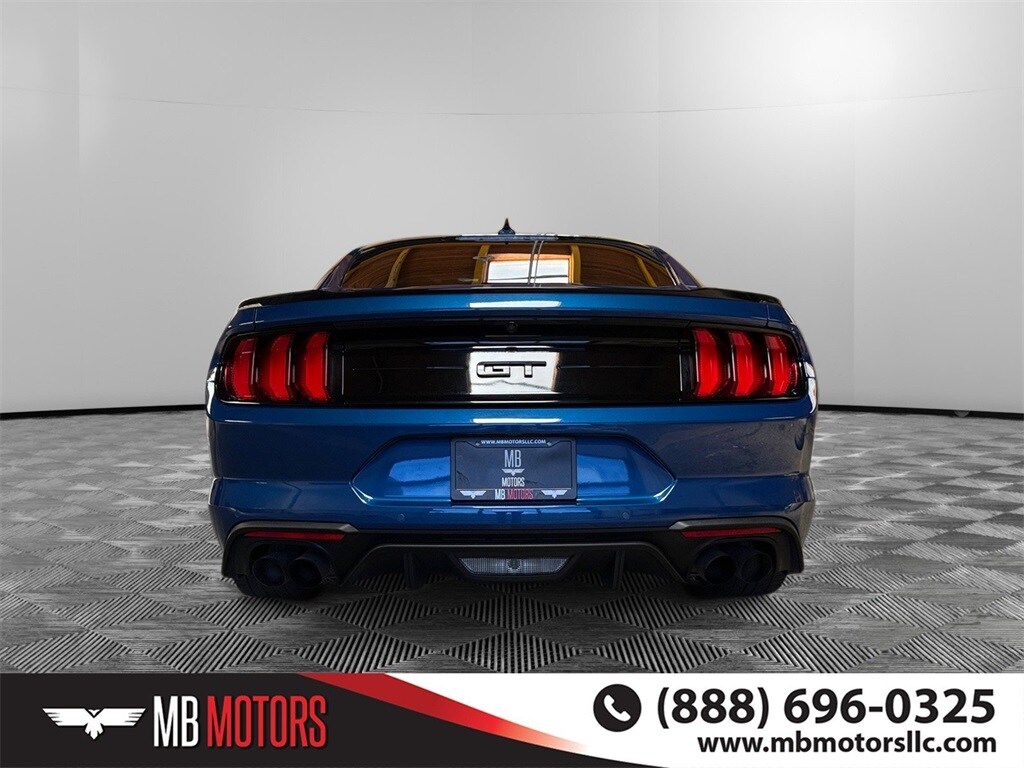 2022 Ford Mustang GT photo 4