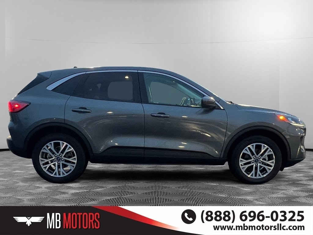 Used 2022 Ford Escape SEL SUV