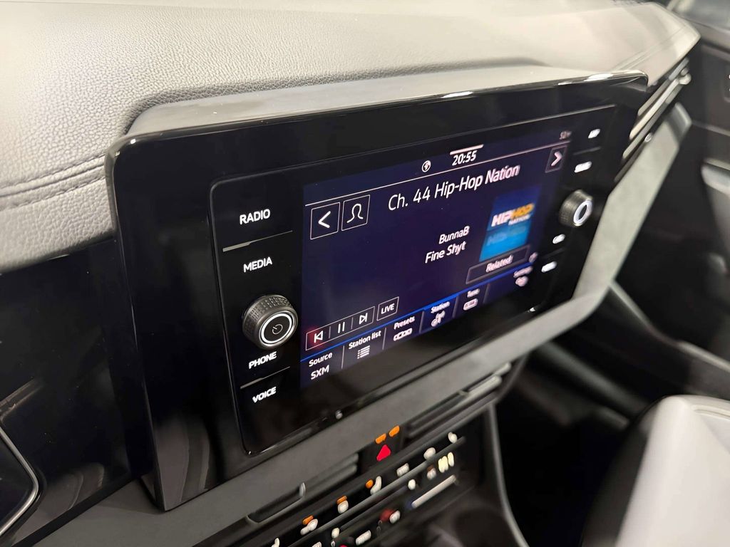 2025 Volkswagen Jetta SE - Photo 27