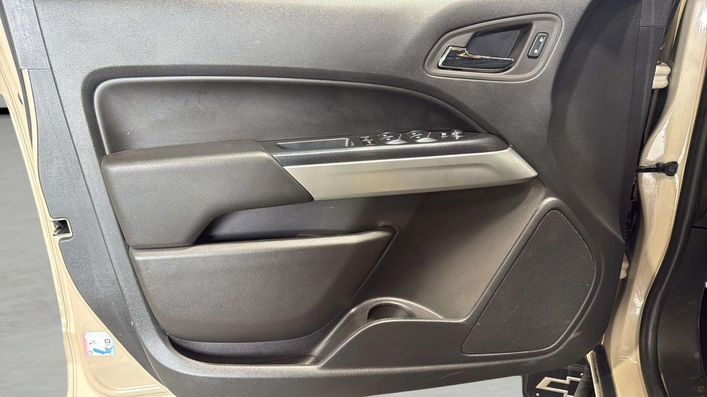 2022 Chevrolet Colorado ZR2 - Photo 17