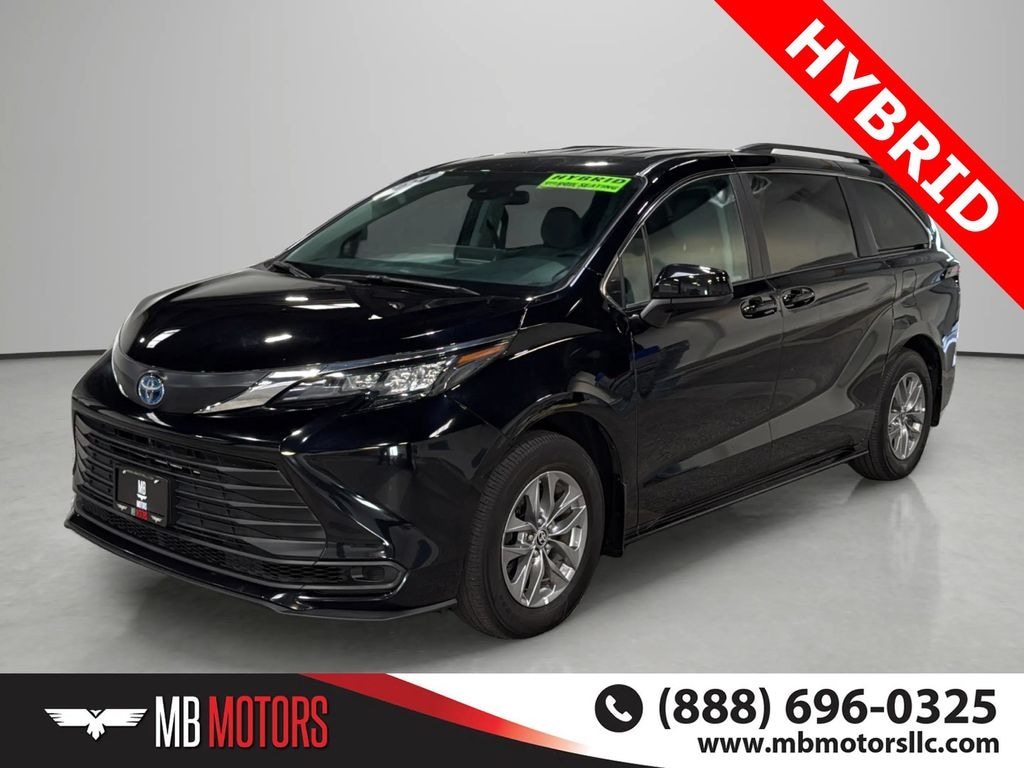 Used 2024 Toyota Sienna LE Van Passenger Van