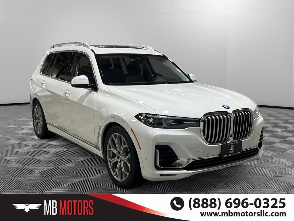2022 BMW X7 40i