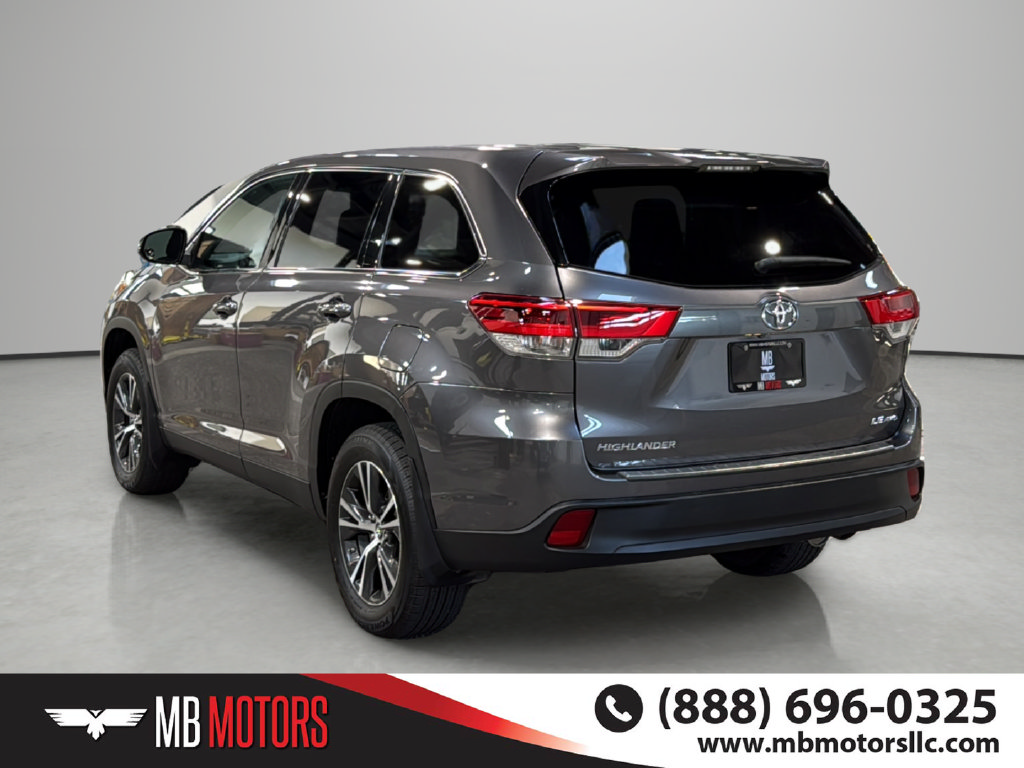 Used 2019 Toyota Highlander LE SUV
