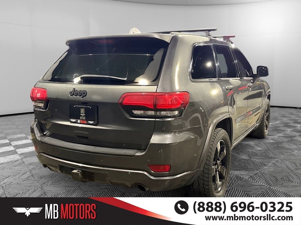 Used 2015 Jeep Grand Cherokee Laredo SUV