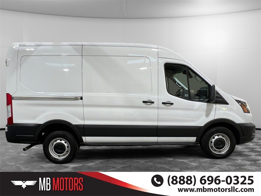 2023 Ford Transit photo 2