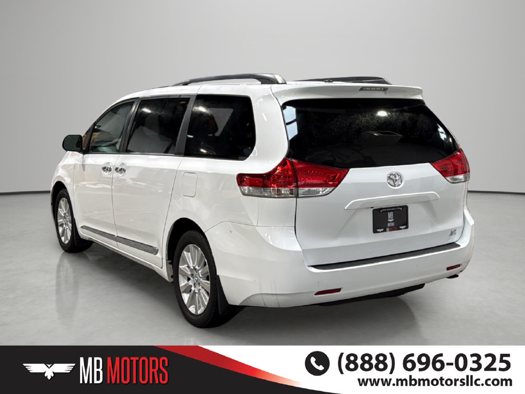 Used 2014 Toyota Sienna LE Van