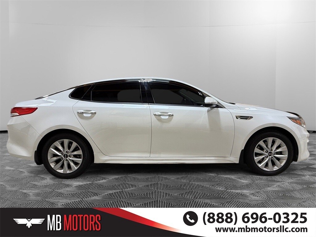 2018 Kia Optima EX photo 2