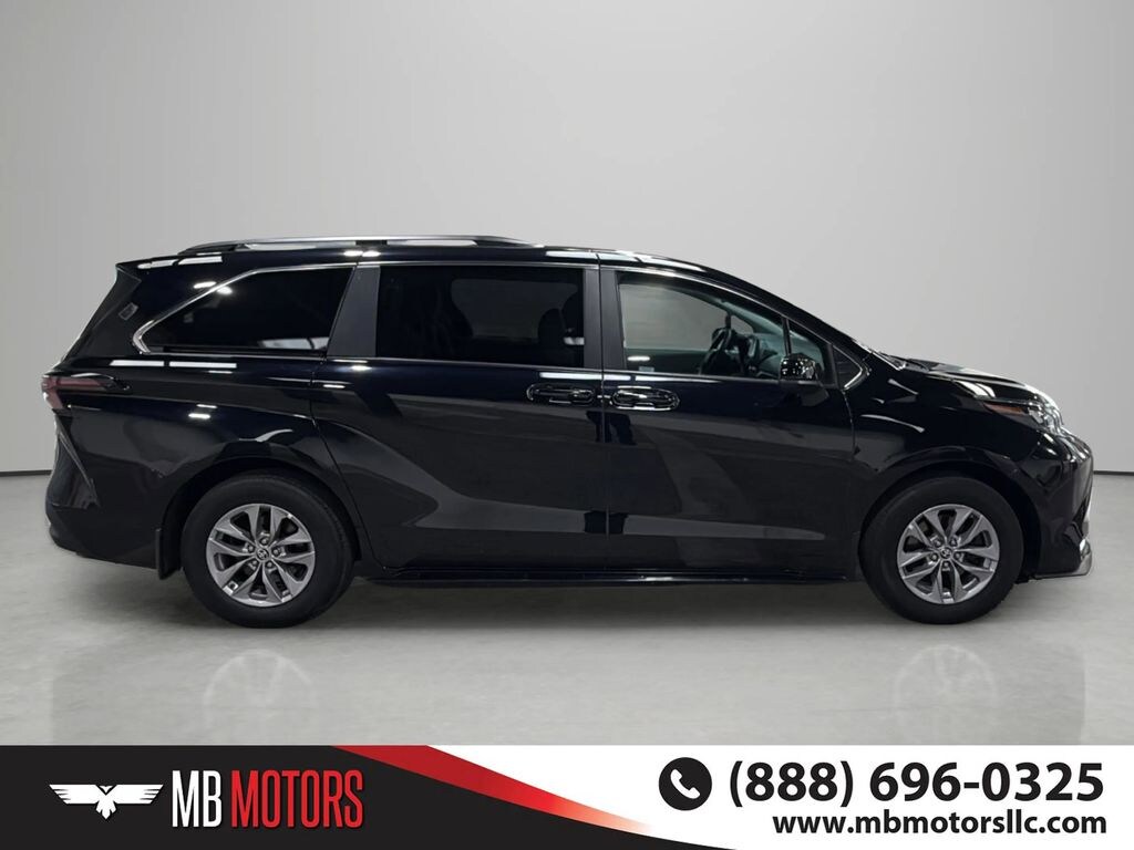 Used 2024 Toyota Sienna LE Van Passenger Van
