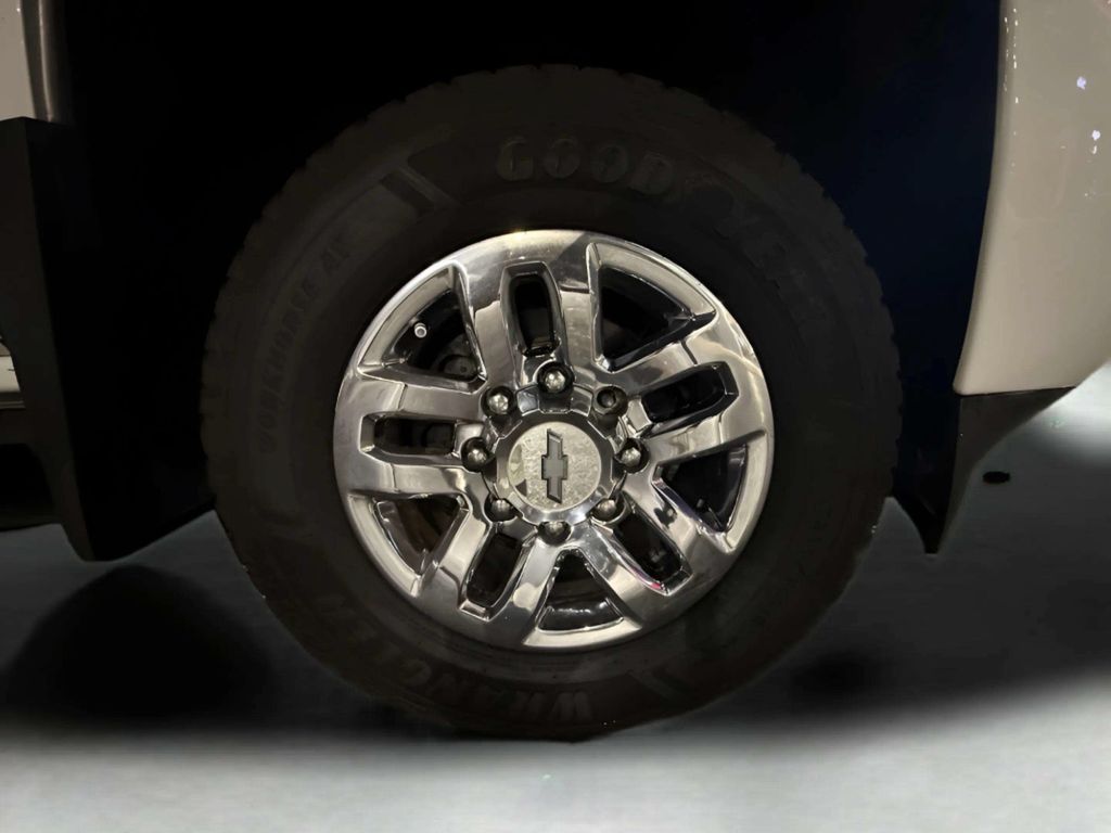 2018 Chevrolet Silverado 3500HD LTZ - Photo 44