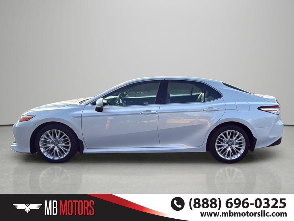 Used 2018 Toyota Camry XLE Sedan