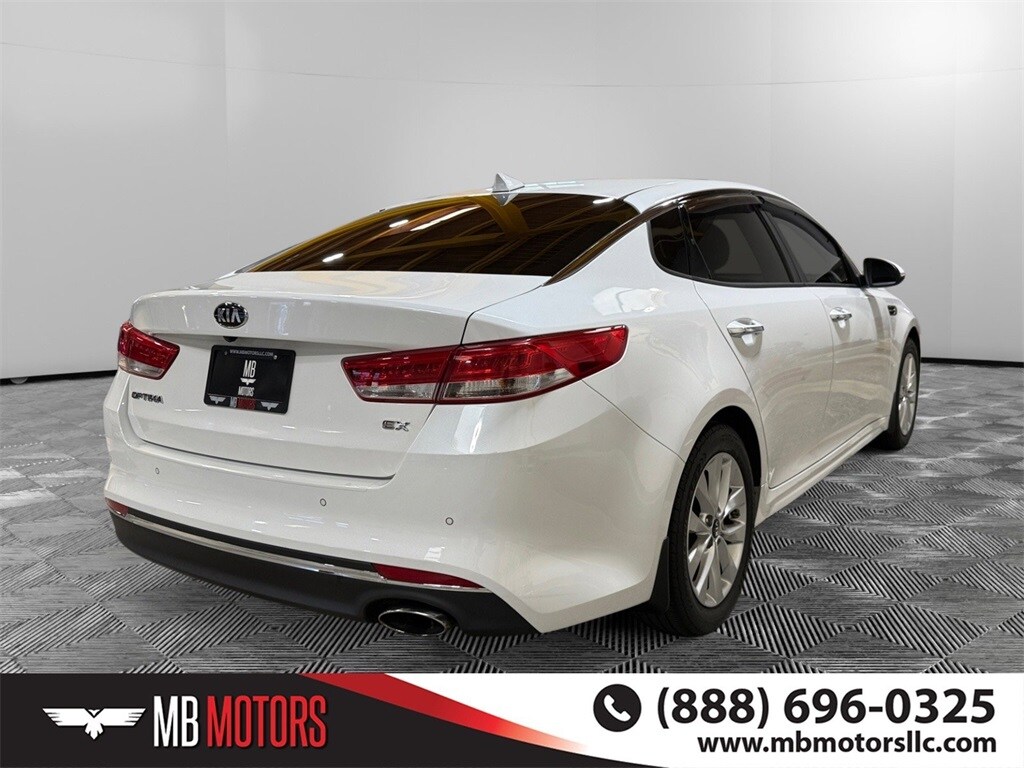 2018 Kia Optima EX photo 3