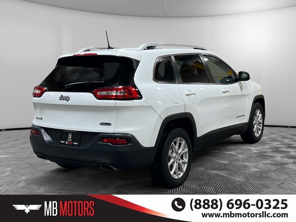Used 2016 Jeep Cherokee Latitude SUV