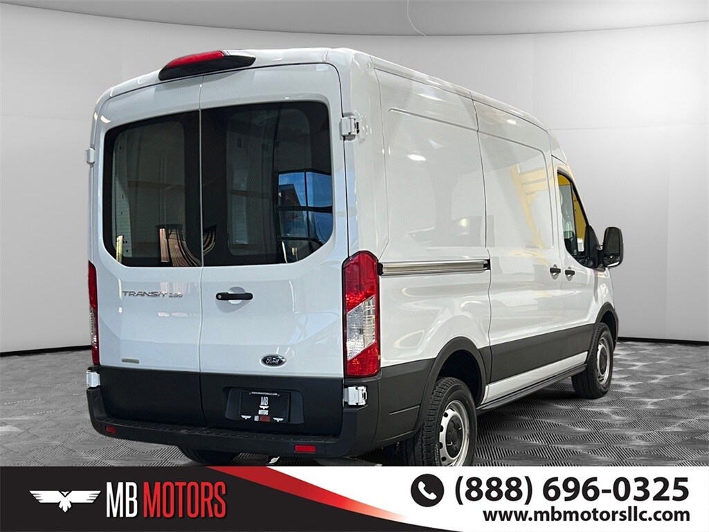 2023 Ford Transit photo 3