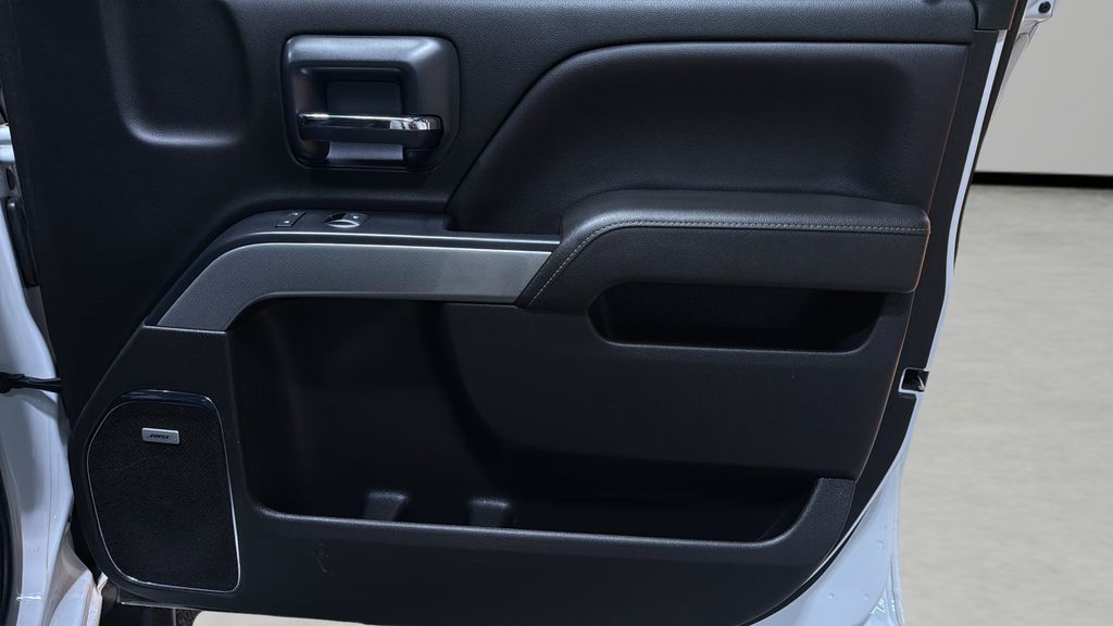 2018 Chevrolet Silverado 3500HD LTZ - Photo 9