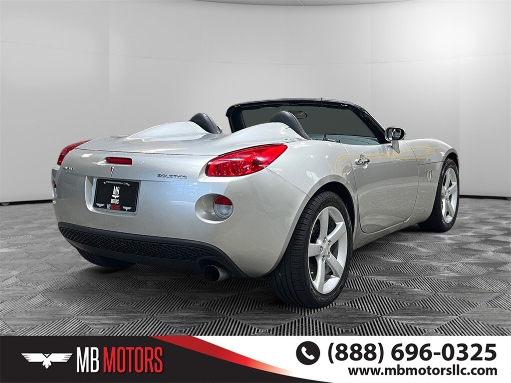 2006 Pontiac Solstice Base Convertible photo 3