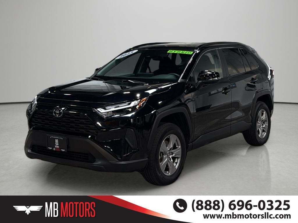 Used 2025 Toyota RAV4 XLE SUV