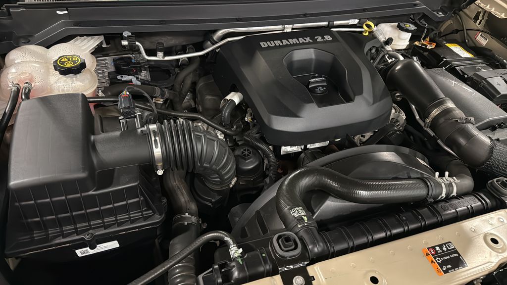 2022 Chevrolet Colorado ZR2 - Photo 35