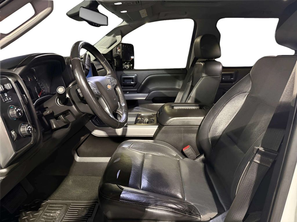 2018 Chevrolet Silverado 3500HD LTZ - Photo 22