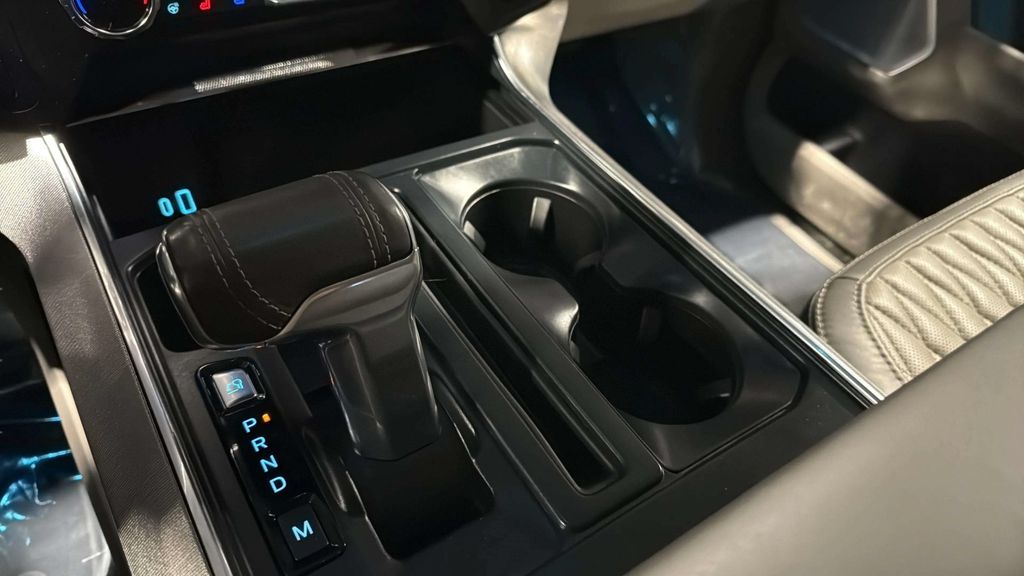 2024 Ford F-150 Platinum - Photo 37