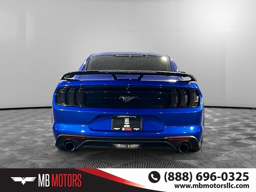 2018 Ford Mustang EcoBoost photo 4