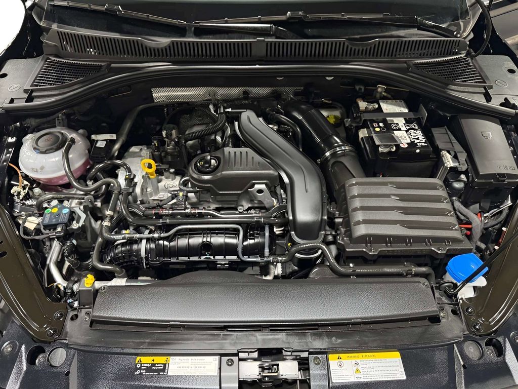 2025 Volkswagen Jetta SE - Photo 37