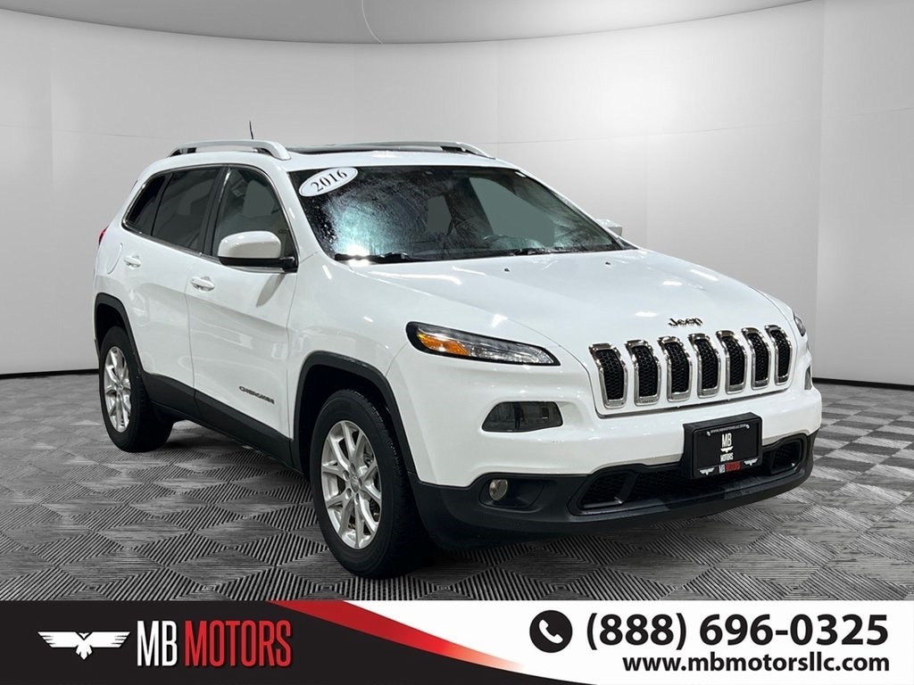 Used 2016 Jeep Cherokee Latitude SUV