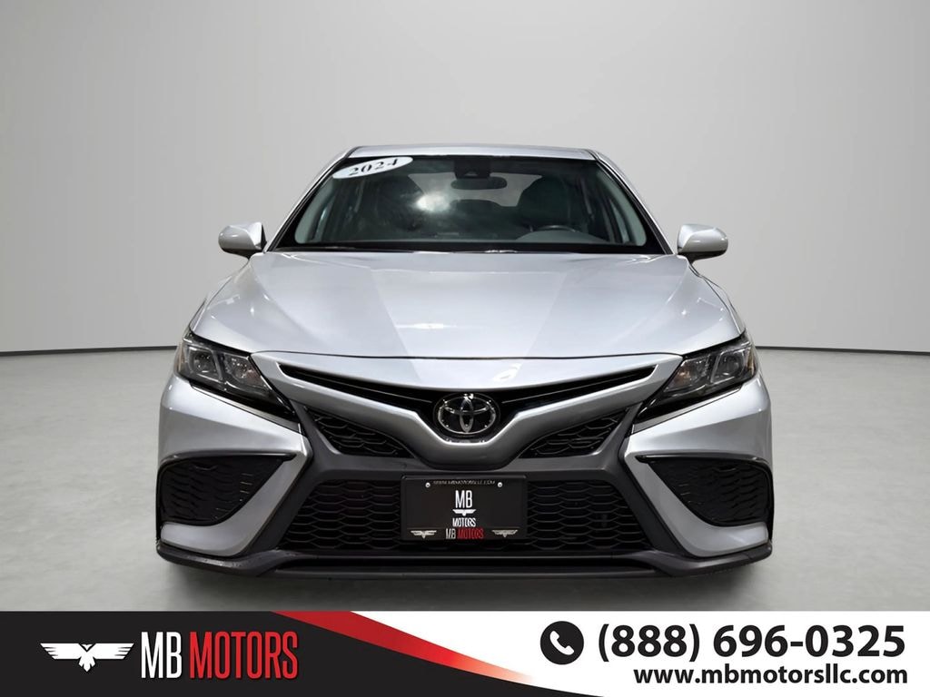 Used 2024 Toyota Camry SE Sedan