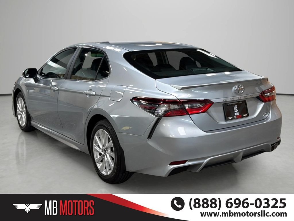Used 2023 Toyota Camry SE Sedan