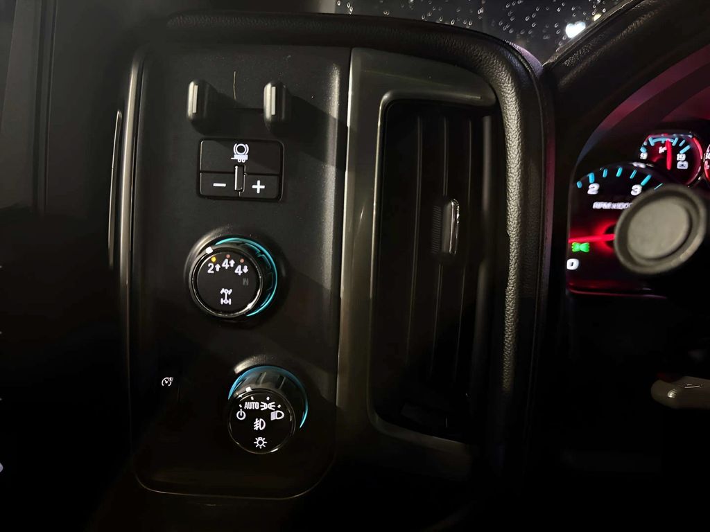 2018 Chevrolet Silverado 3500HD LTZ - Photo 37
