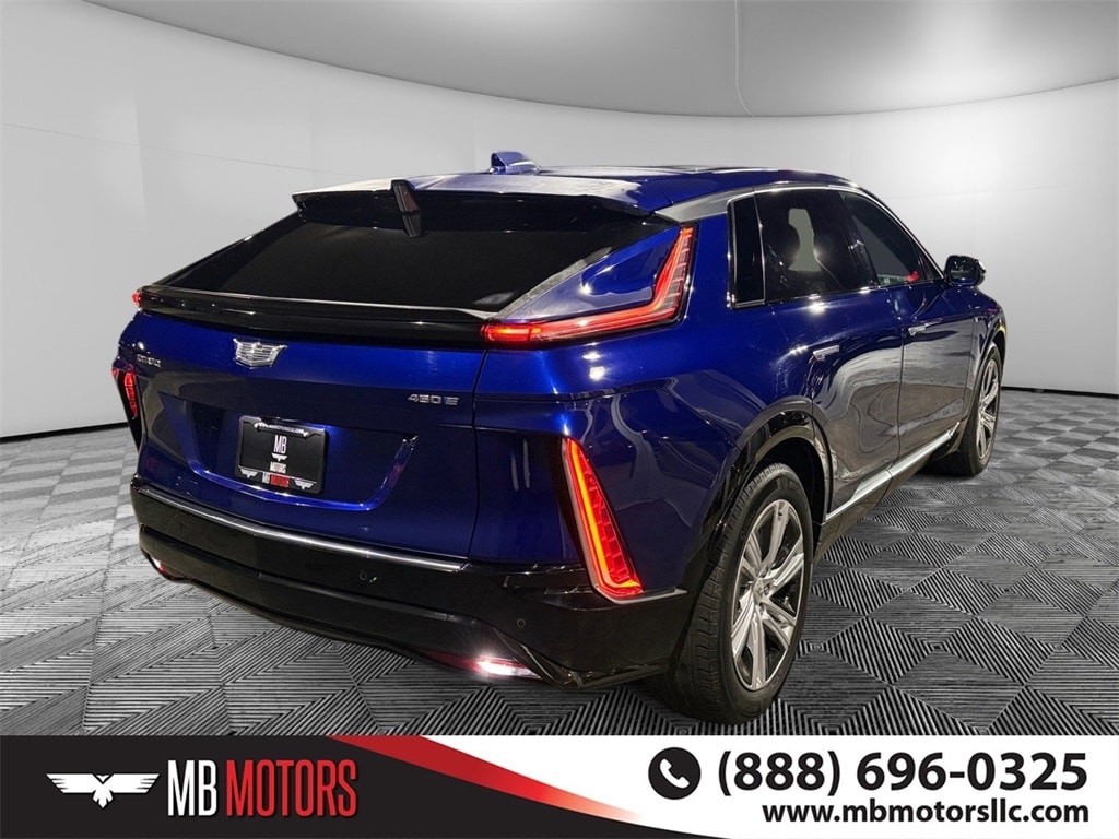 Used 2024 CADILLAC LYRIQ Tech SUV