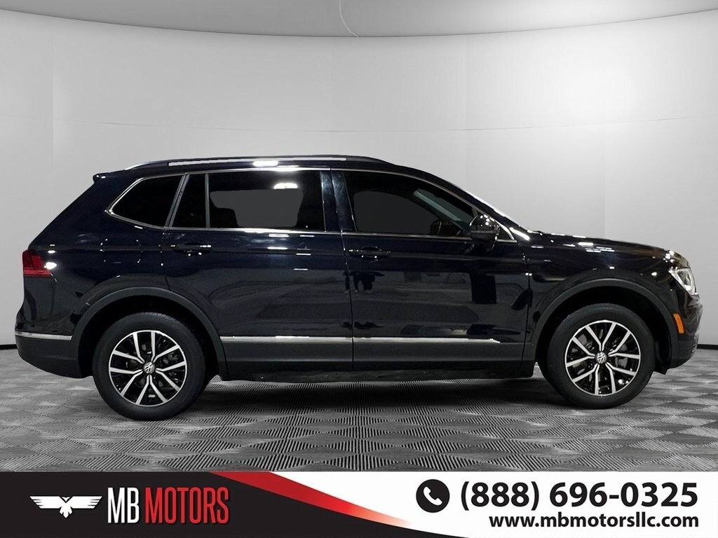 2021 Volkswagen Tiguan SE photo 2