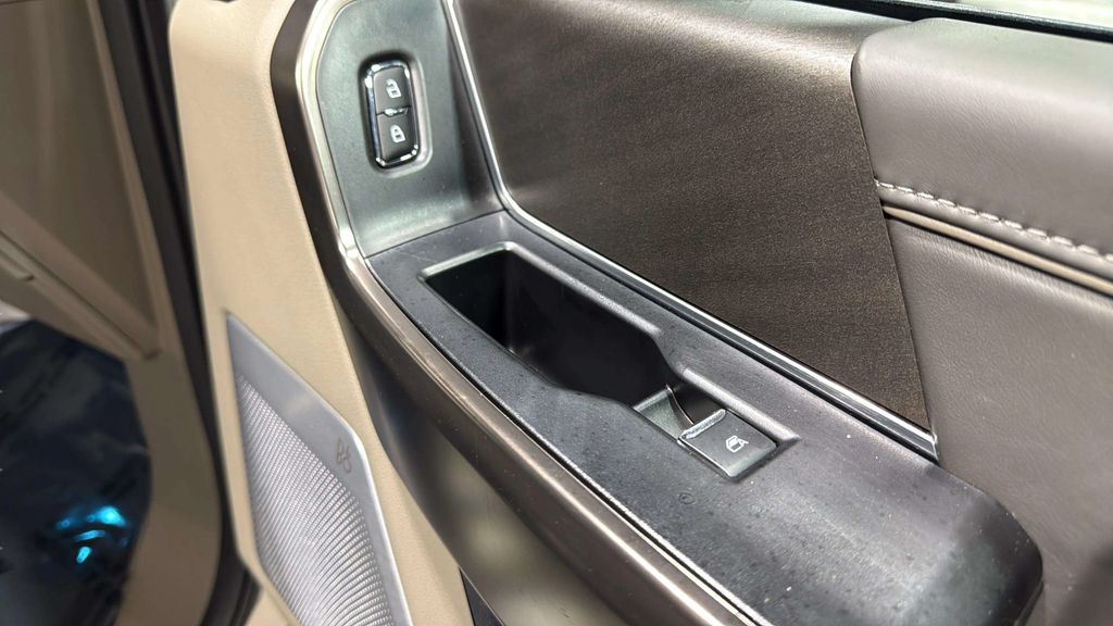 2024 Ford F-150 Platinum - Photo 17